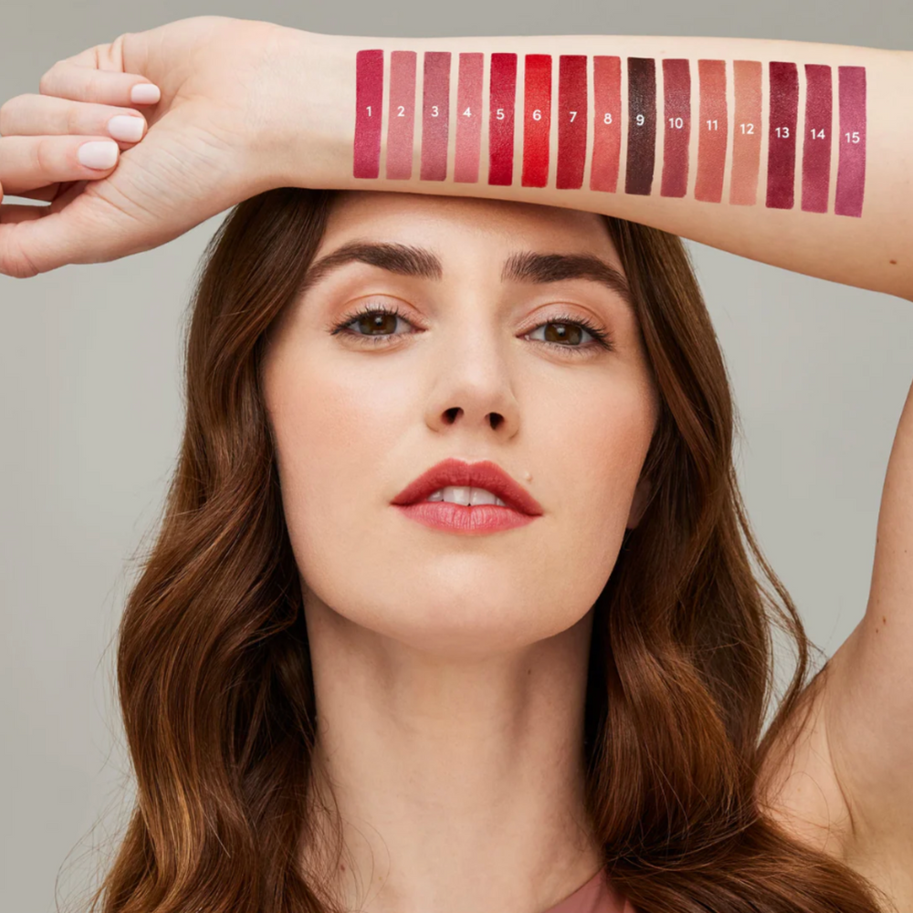 {{Product vendor}} {{Product title}} make up