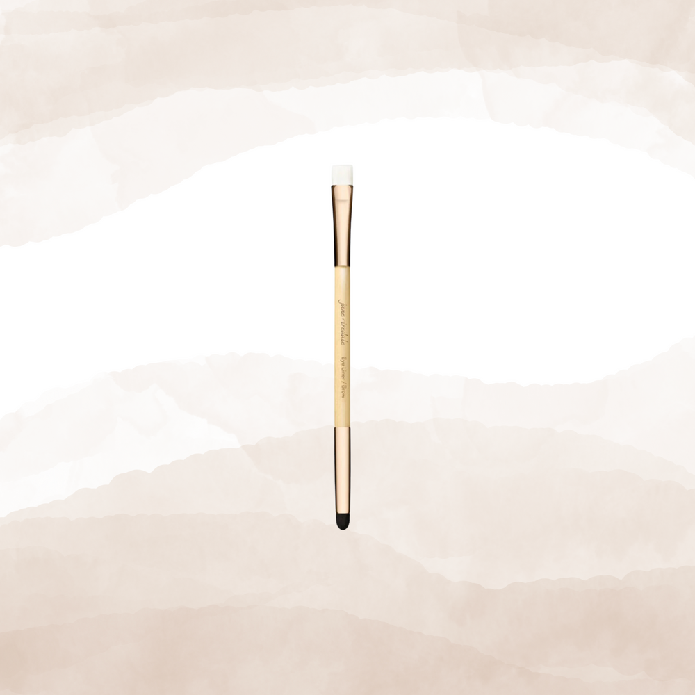{{Product vendor}} {{Product title}} make up