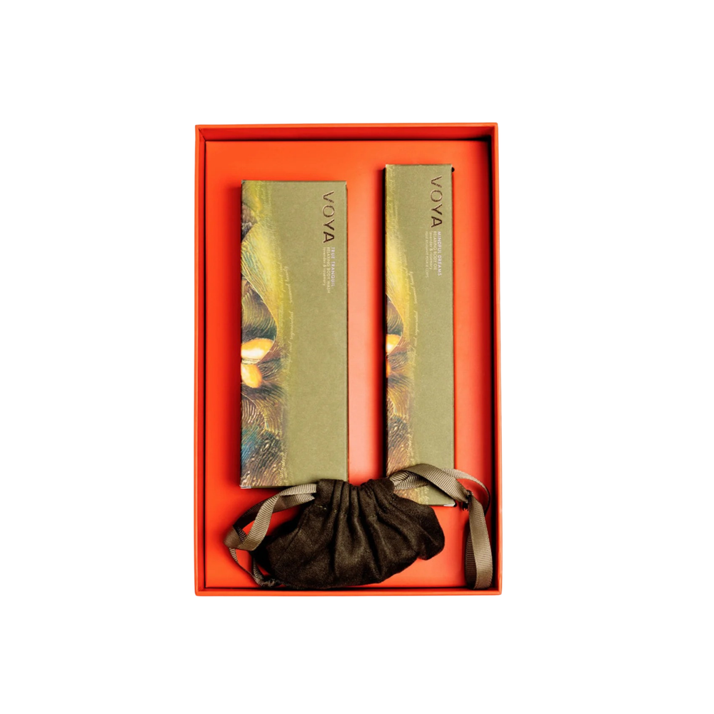 VOYA Land of Inner Strength Gift Set box - True Tranquil Relaxing Body Wash (200ml), Mindful Dreams Relaxing Body Oil (100ml), Bian Stone Body Gua Sha