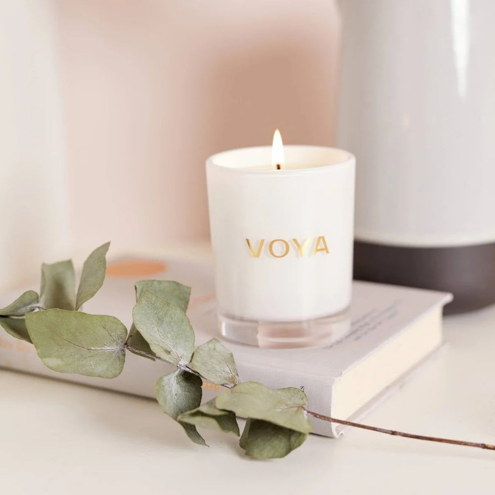{{Product vendor}} {{Product title}} Candles & Reeds