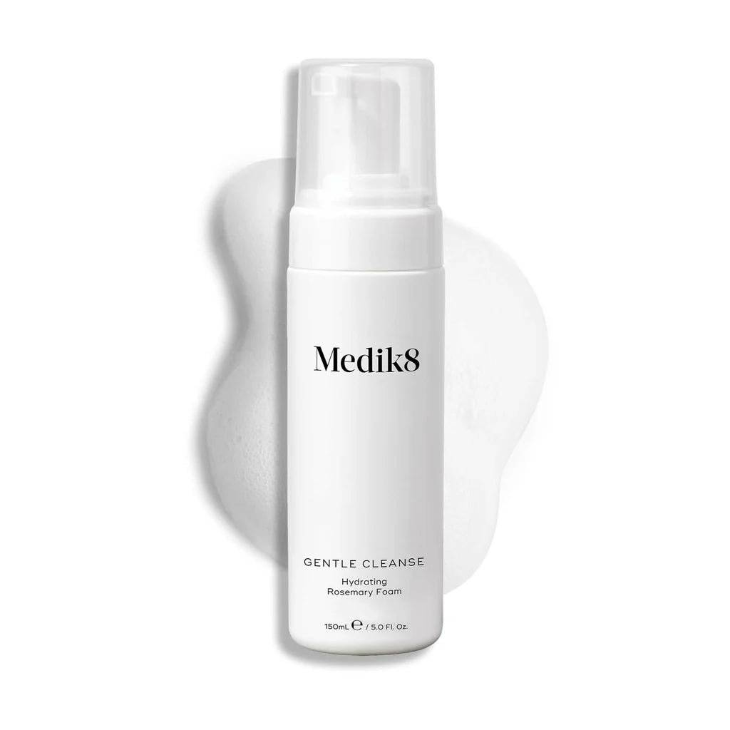 Medik8 gentle clease foaming cleanser, hydrating, ultra-gentle foaming formula, very mild, sensitive skin-friendly cleansing agents, remove daily impurities, leaves skin comfortable, pH balanced, suitable for sensitive skin, refreshed, soft, white plastic pump bottle, white box packaging