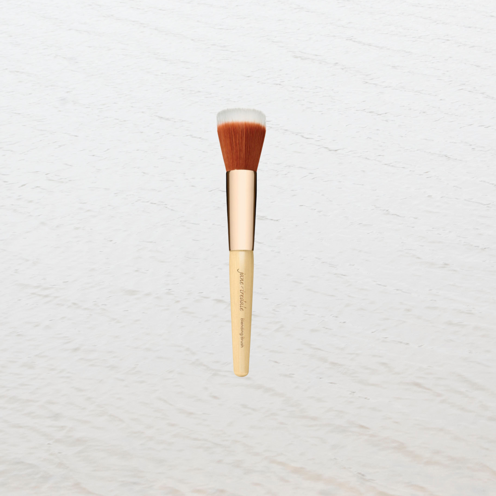 {{Product vendor}} {{Product title}}  make up
