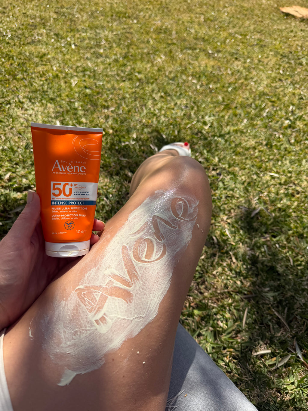 Avène Intense Protect SPF50+ 150ml — packaging detail