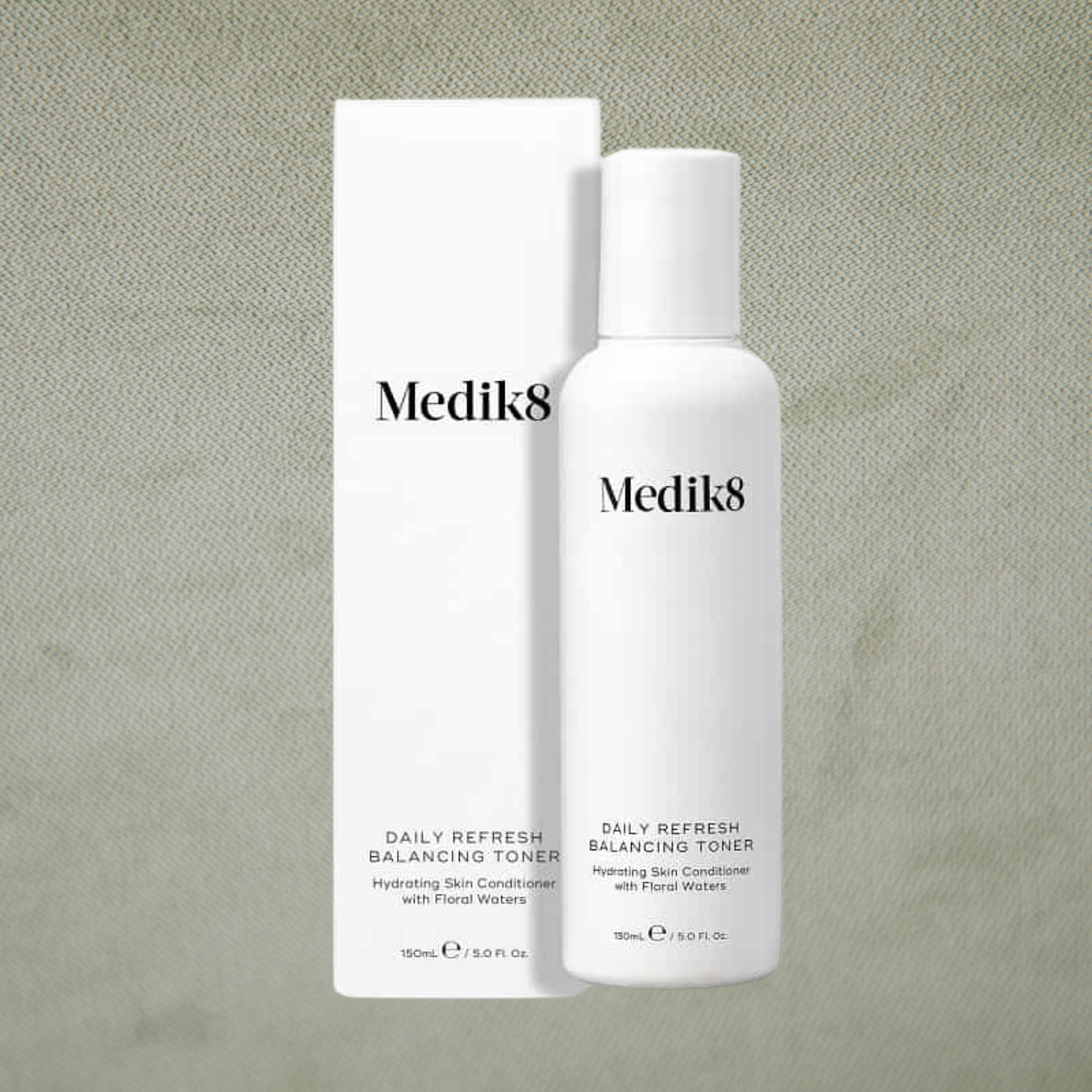 Medik8 daily refresh balancing toner, white bottle with cap, white box packaging, Free from drying alcohols, rebalances pH, deeply hydrates, effective antibacterial and anti-inflammatory properties, suitable for the most sensitive skins, leaves complexion calm, conditioned, rebalanced