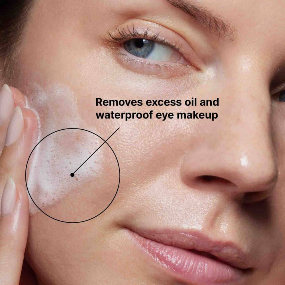 SkinCeuticals Simply Clean Gel 195ml in clear plastic bottle with pump