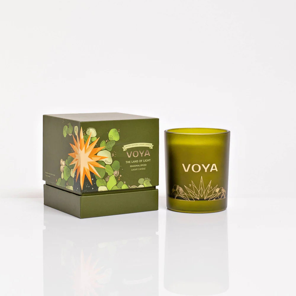 VOYA The Land of Light Christmas candle green glass