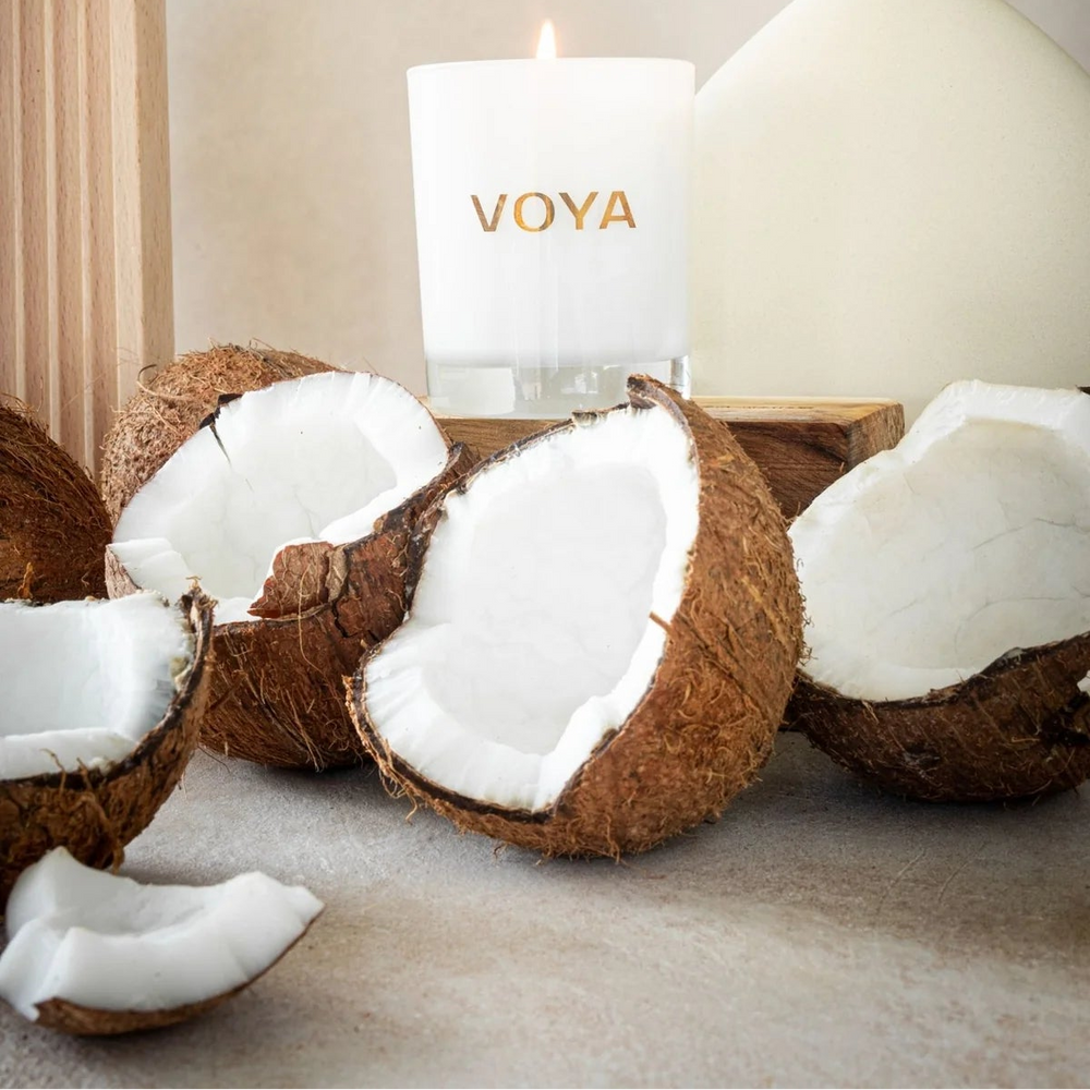 VOYA Coconut & Jasmine Luxury Scented Candle 20cl VOYA