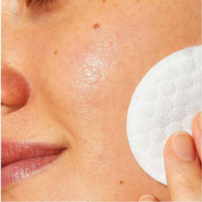 CeraVe Micellar Cleansing Water 295ml – texture detail