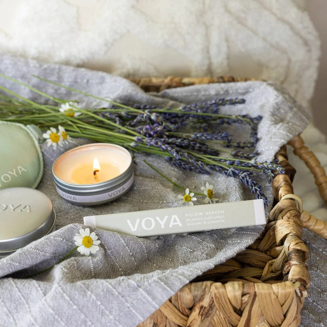 VOYA Lavender, Rose & Camomile Travel Candle VOYA