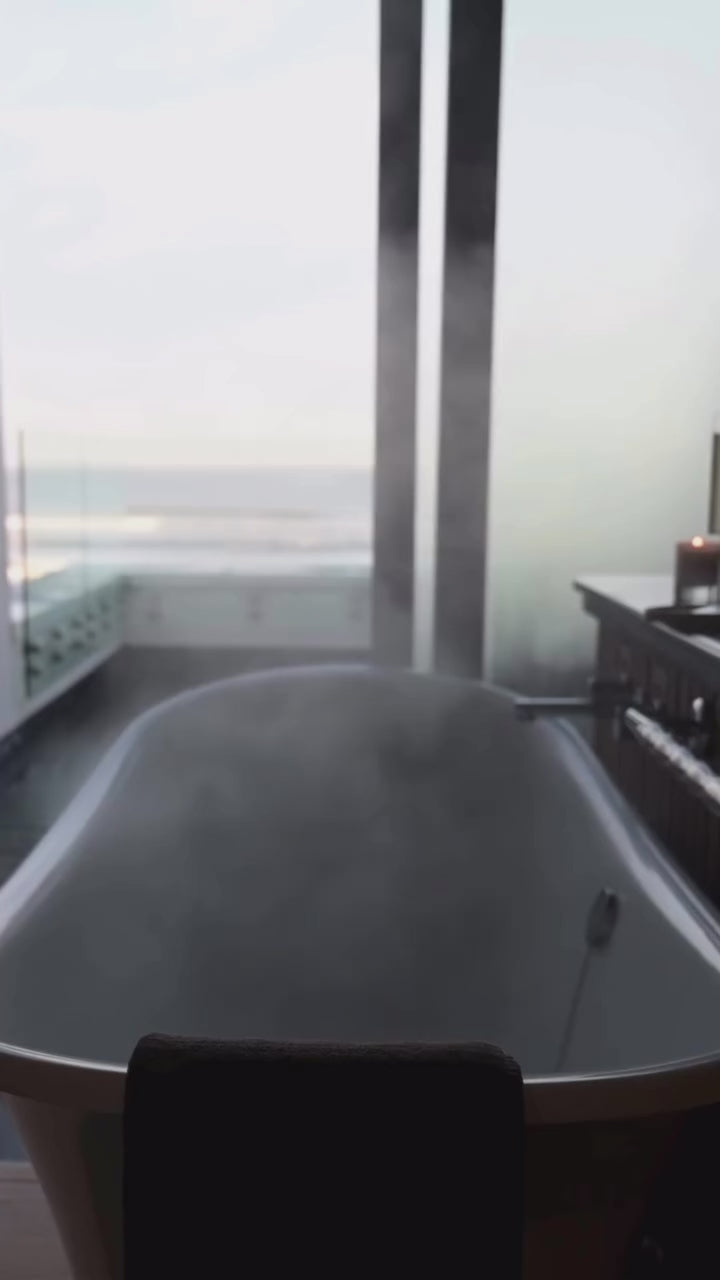 VOYA Lazy Days Detoxifying Seaweed + Sea Salt Bath