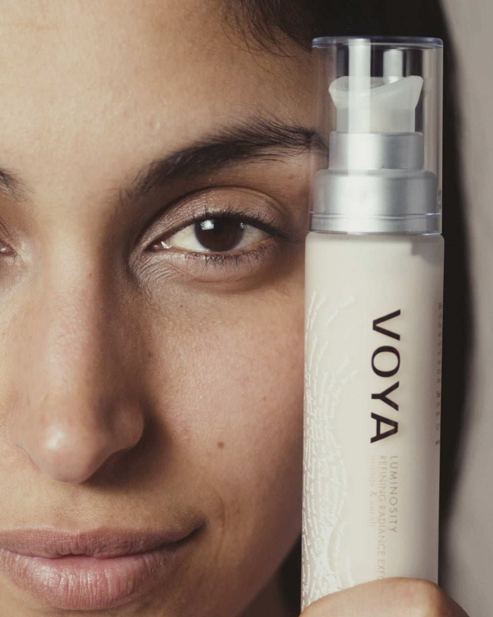 VOYA luminosity refining radiance exfoliator