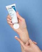 CeraVe Reparative Hand Cream 50ml – texture view