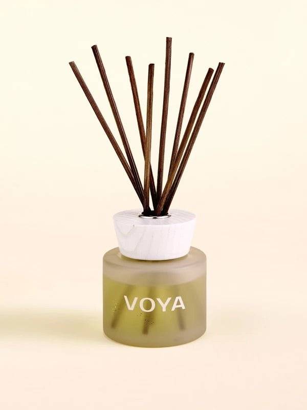 theskinbay.co.uk VOYA Oh So Scented Reed Diffuser Lavender, Rose & Chamomile Voya Candles & Reeds